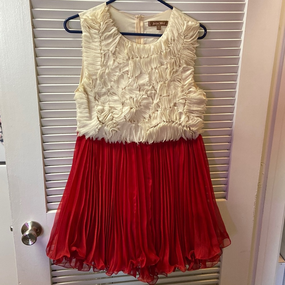 Jolie Moi size 12 dress. Only worn 2 times.